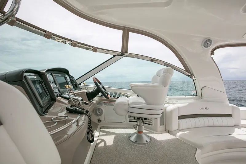 Slide: The Image of Sea Ray 52 Sundancer 2007 - 6