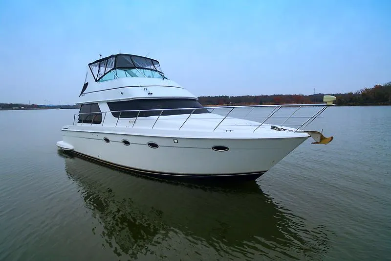 Slide: The Image of Carver Yachts 460 Voyager 2003 - 1