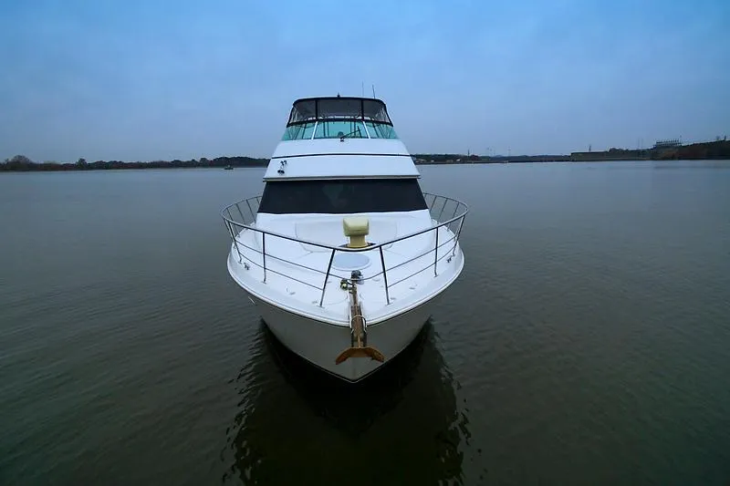 Slide: The Image of Carver Yachts 460 Voyager 2003 - 3