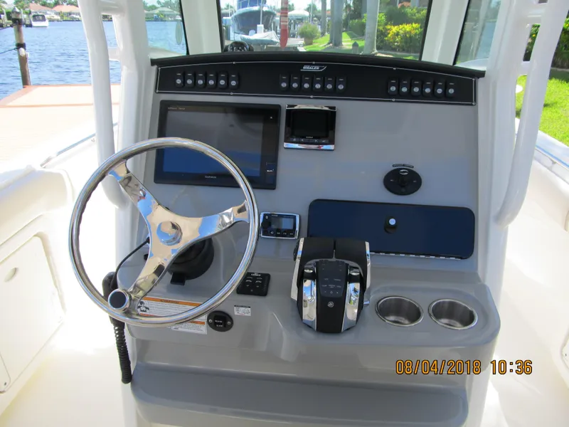 Slide: The Image of Boston Whaler 280 Outrage 2016 - 11