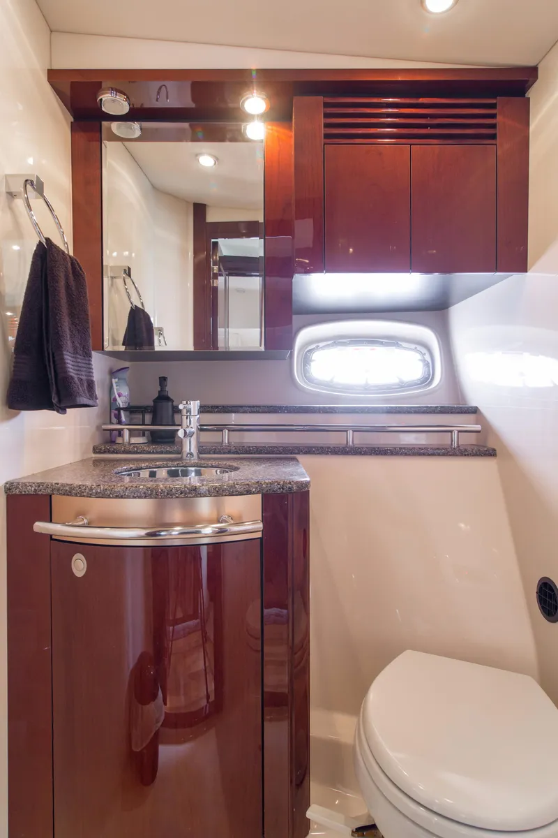 Slide: The Image of Sea Ray 480 Sundancer 2008 - 11
