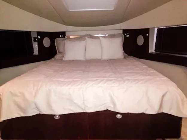Slide: The Image of Sea Ray 480 Sundancer 2008 - 9