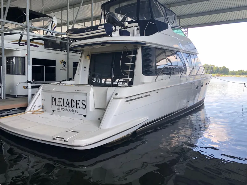 Slide: The Image of Carver Yachts 530 Voyager Pilothouse 2001 - 2