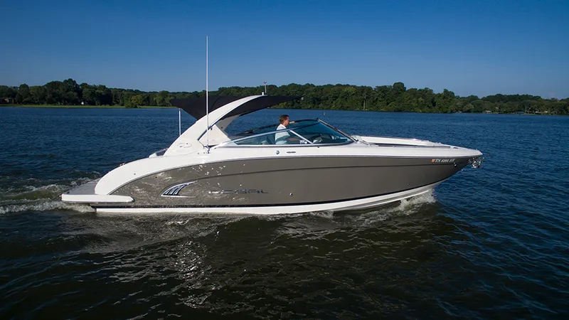 Slide: The Image of Regal 3200 Bowrider 2015 - 0