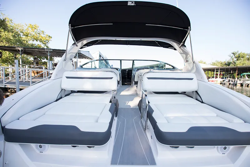 Slide: The Image of Regal 3200 Bowrider 2015 - 7