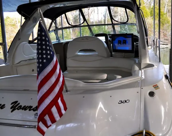 Slide: The Image of Sea Ray 380 Sundancer 2002 - 3