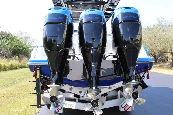 Slide: The Image of Nor-Tech 340 Sport 2018 - 8
