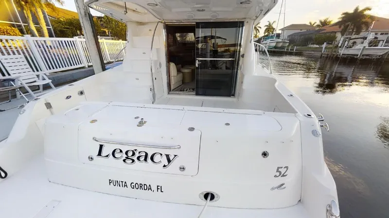 Slide: The Image of Sea Ray 52' Sedan Bridge 2007 - 3