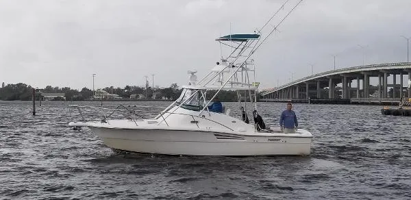 Slide: The Image of Pursuit 3000 Offshore 2003 - 1