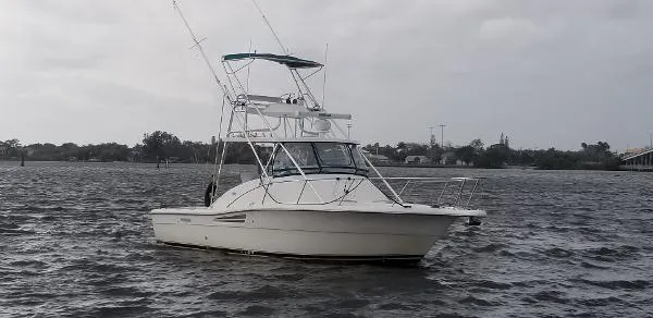 Slide: The Image of Pursuit 3000 Offshore 2003 - 3