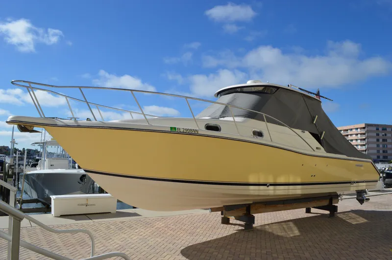 Slide: The Image of Pursuit 3370 Offshore 2007 - 1