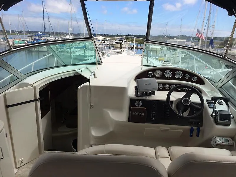 Slide: The Image of Monterey Cruiser 322 2001 - 9