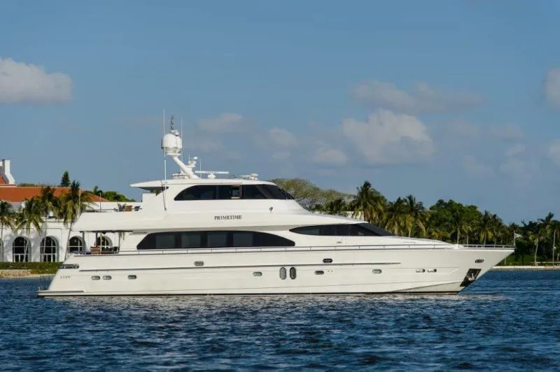 Slide: The Image of Horizon Sky Lounge Motor Yacht 2007 - 0