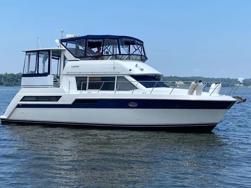 Slide: The Image of Carver Yachts 405 Carver 1997 - 0
