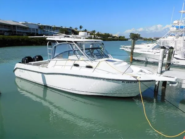 Slide: The Image of Boston Whaler 305 Conquest 2004 - 0