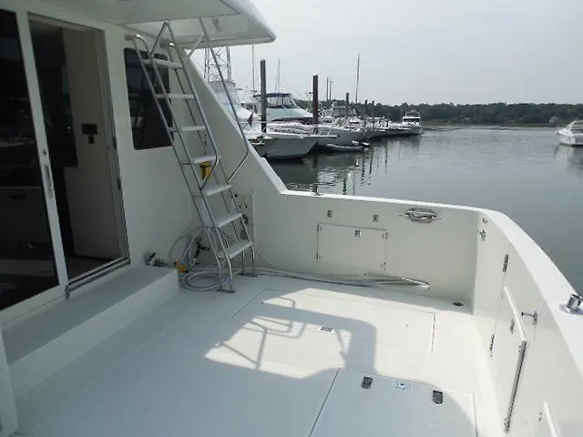 Slide: The Image of Tollycraft Wide Body Pilothouse 1996 - 9