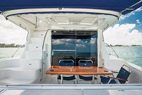 Slide: The Image of Sea Ray 500 Sedan Bridge 2005 - 4