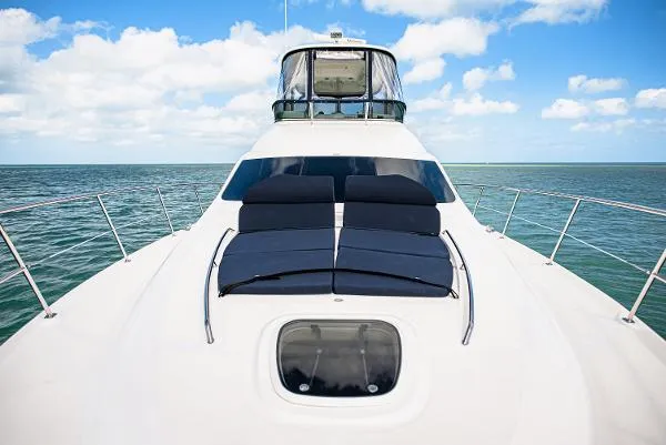 Slide: The Image of Sea Ray 500 Sedan Bridge 2005 - 6