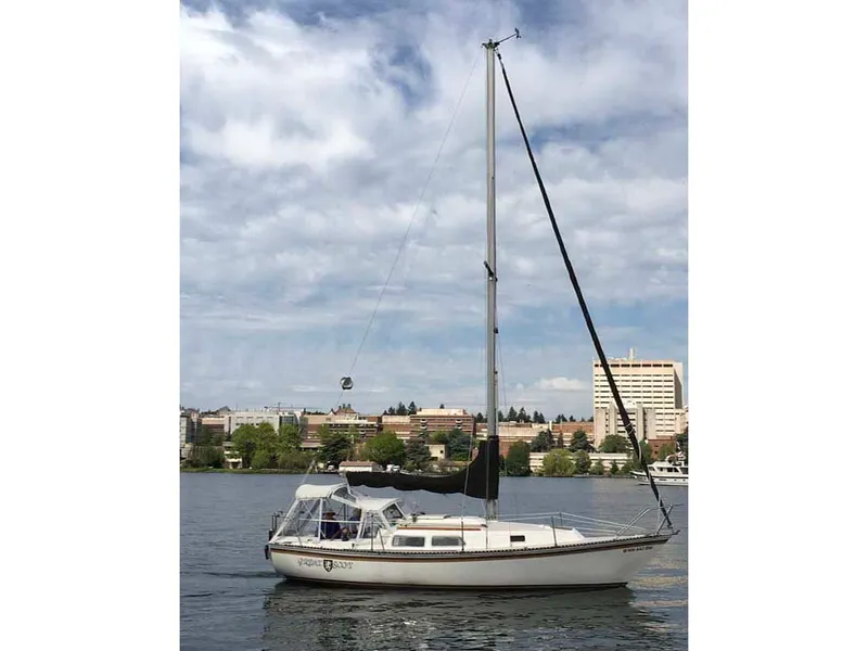 Slide: The Image of Newport Sloop 1981 - 0
