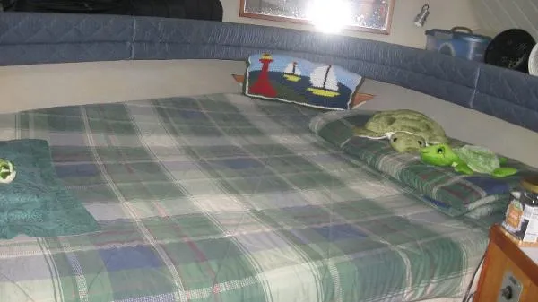 Slide: The Image of Sea Ray 440 Aft Cabin 1989 - 3