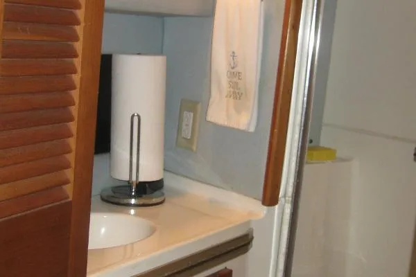 Slide: The Image of Sea Ray 440 Aft Cabin 1989 - 8