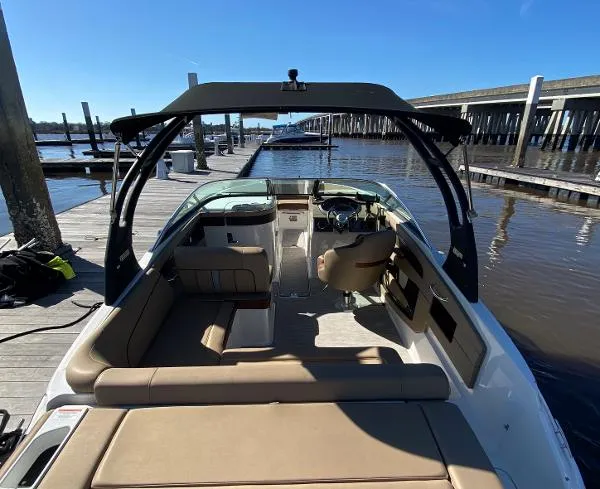 Slide: The Image of Sea Ray 240 Sundeck 2016 - 2