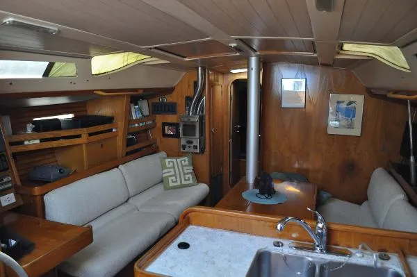 Slide: The Image of Beneteau Oceanis 39 1988 - 1