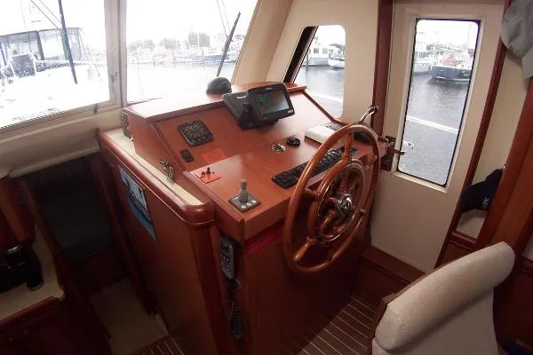 Slide: The Image of Mainship 34 Trawler 2008 - 5
