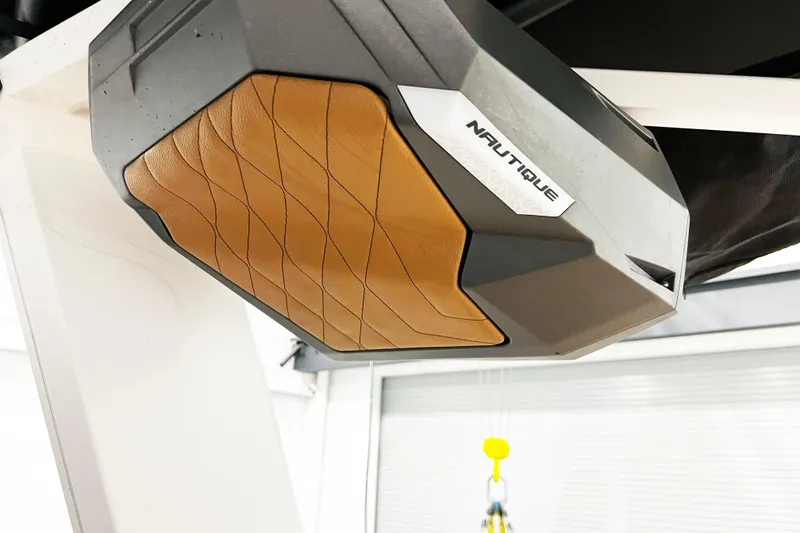 Slide: The Image of 2022 Nautique Super Air Nautique G23 speaker with brown leather detail. - 6