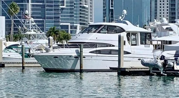 Slide: The Image of Carver Yachts 506 Motor Yacht 2001 - 1