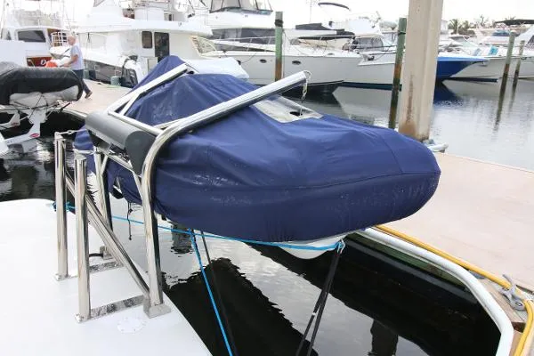Slide: The Image of Carver Yachts 506 Motor Yacht 2001 - 7