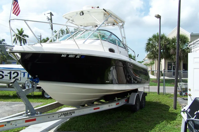Slide: The Image of Robalo R265 Walkaround 2005 - 7