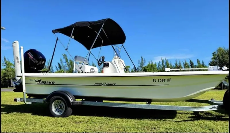 Slide: The Image of Mako Pro Skiff 19 CC 2017 - 0