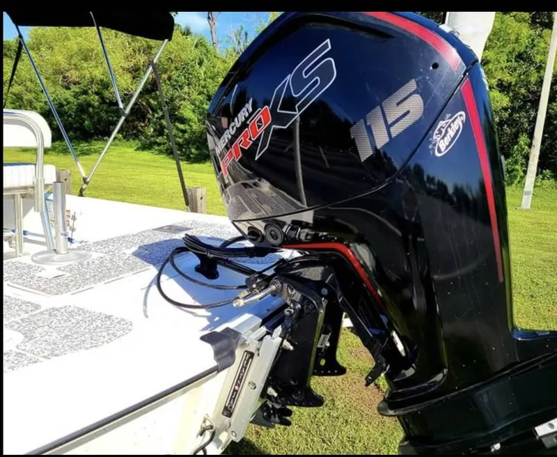 Slide: The Image of Mako Pro Skiff 19 CC 2017 - 2