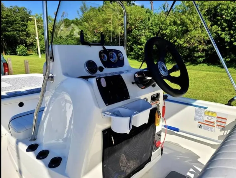 Slide: The Image of Mako Pro Skiff 19 CC 2017 - 3