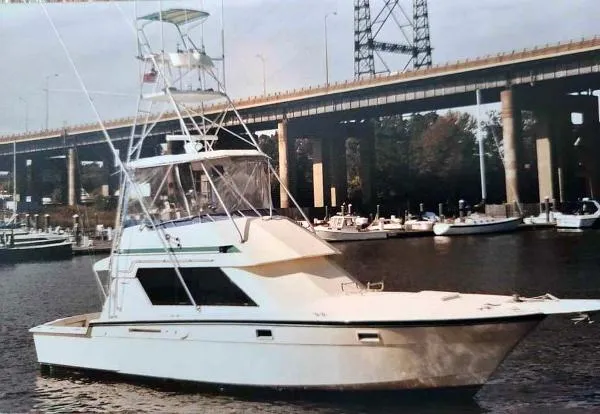 Slide: The Image of Hatteras 41 Convertible 1989 - 1