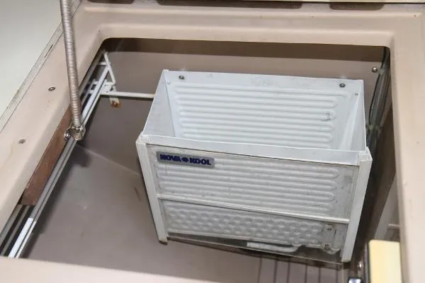 Slide: The Image of C&C MKIII Centerboard 1987 - 11
