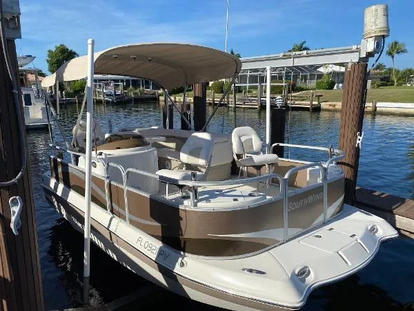 Slide: The Image of Southwind 201 L 2015 - 0