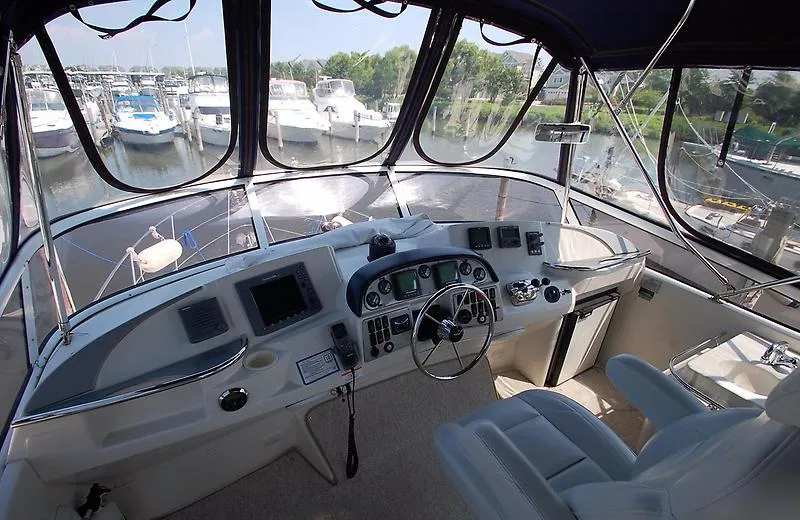 Slide: The Image of Carver Yachts 41 DIESEL Cockpit Motor Yacht 2007 - 10