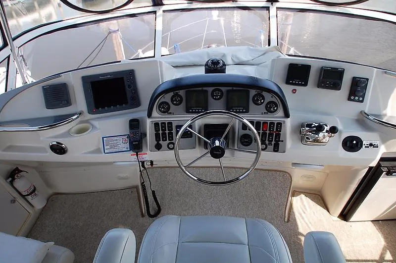 Slide: The Image of Carver Yachts 41 DIESEL Cockpit Motor Yacht 2007 - 11