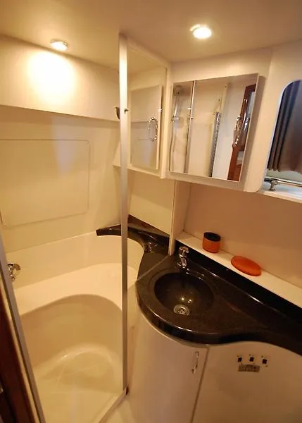 Slide: The Image of Carver Yachts 41 DIESEL Cockpit Motor Yacht 2007 - 7