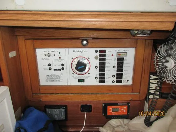 Slide: The Image of Catalina Mark III Wing Keel 2000 - 5