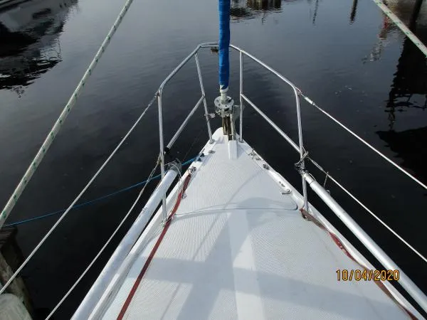 Slide: The Image of Catalina Mark III Wing Keel 2000 - 8