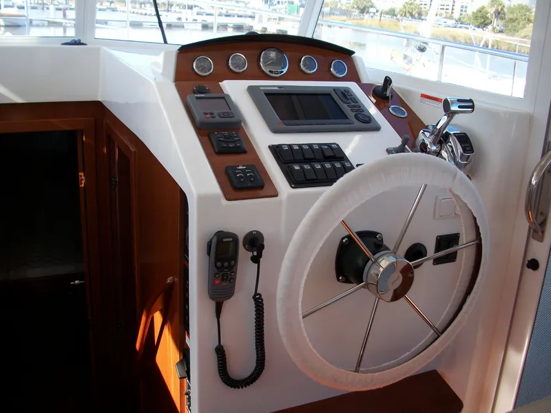 Slide: The Image of Beneteau Swift Trawler 34 2011 - 7