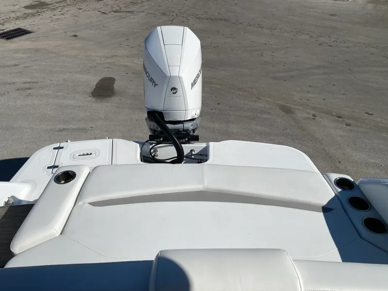 Slide: The Image of Four Winns 270HD 2020 - 7