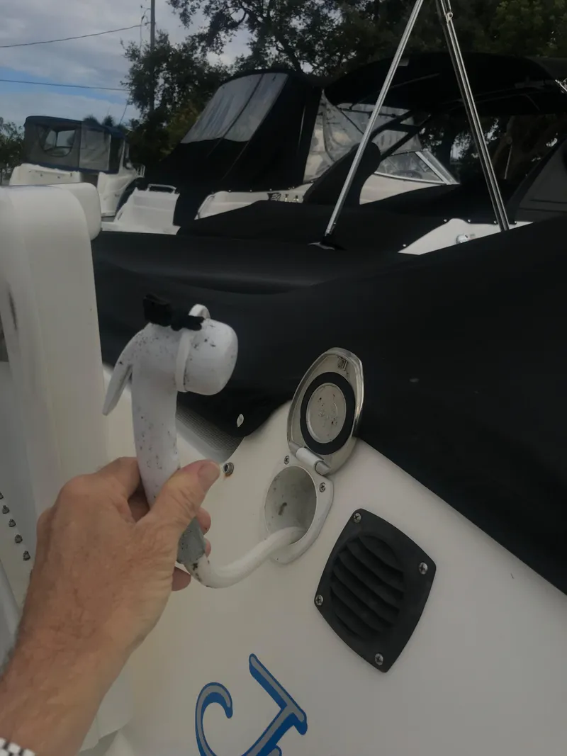 Slide: The Image of Bayliner Element E21 2017 - 11