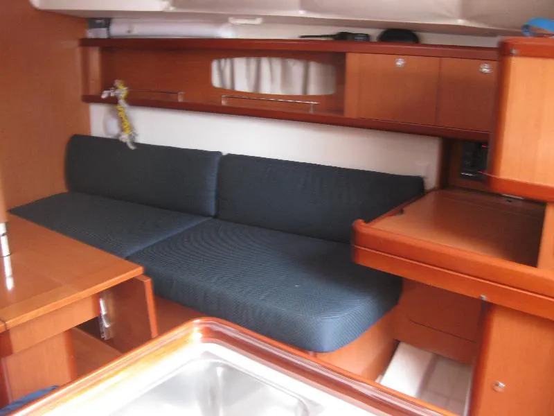 Slide: The Image of Beneteau 34 2009 - 5