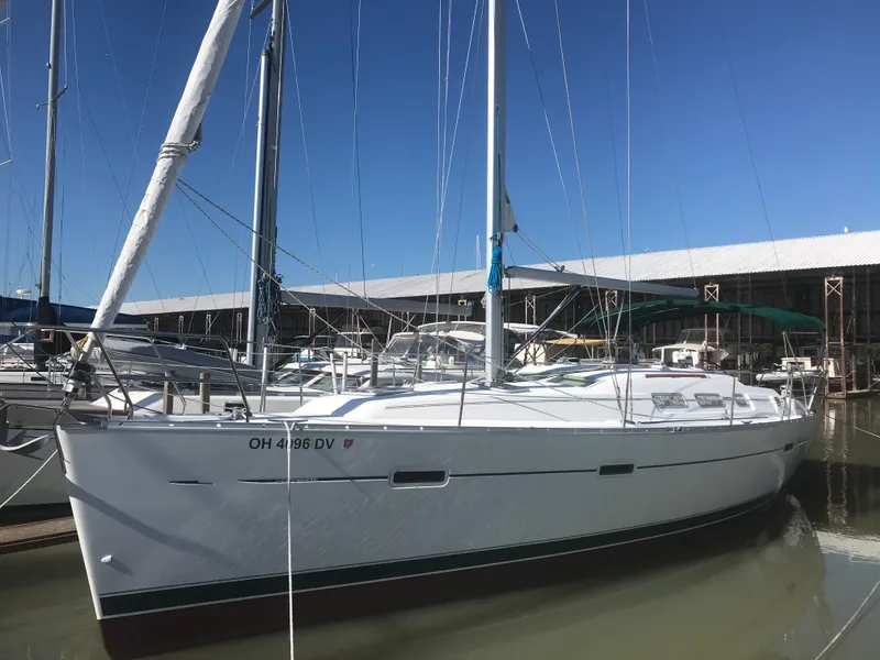 Slide: The Image of Beneteau 373 2006 - 0