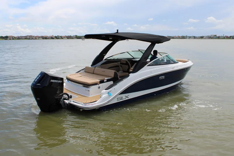 Slide: The Image of Sea Ray SLX 260 Outboard 2026 - 6