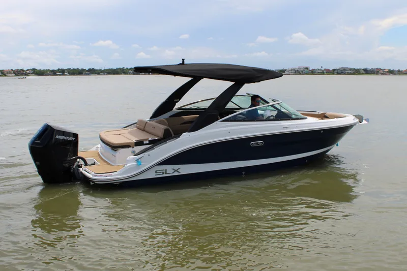 Slide: The Image of Sea Ray SLX 260 Outboard 2026 - 7